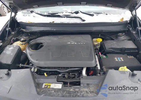 2014 Jeep Cherokee Latitude из США, поврежденный, VIN 1C4PJMCS1EW138201